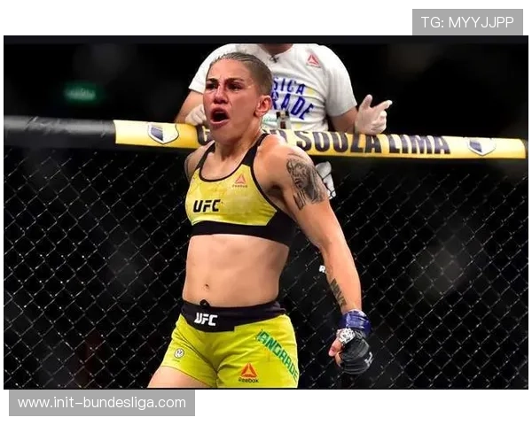 张伟丽点数告负舍甫琴科,UFC322女子蝇量级冠军战卫冕成功 张伟丽点数告负舍甫琴科,UFC322女子蝇量级冠军战卫冕成功