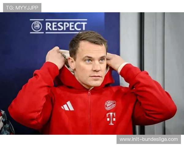 拜仁训练场积雪可控,诺伊尔状态调整顺利 拜仁训练场积雪可控,诺伊尔状态调整顺利